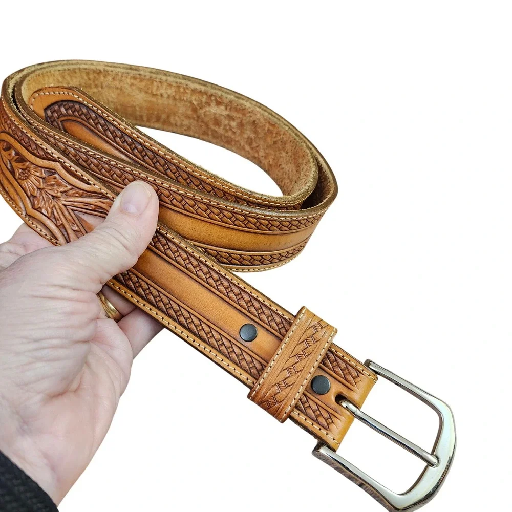 Vtg Justin Top Grain Cowhide Leather Belt Tooled Basketweave Western Size 42 USA